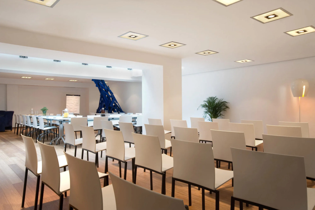Hotel Aqua by HappyCulture
