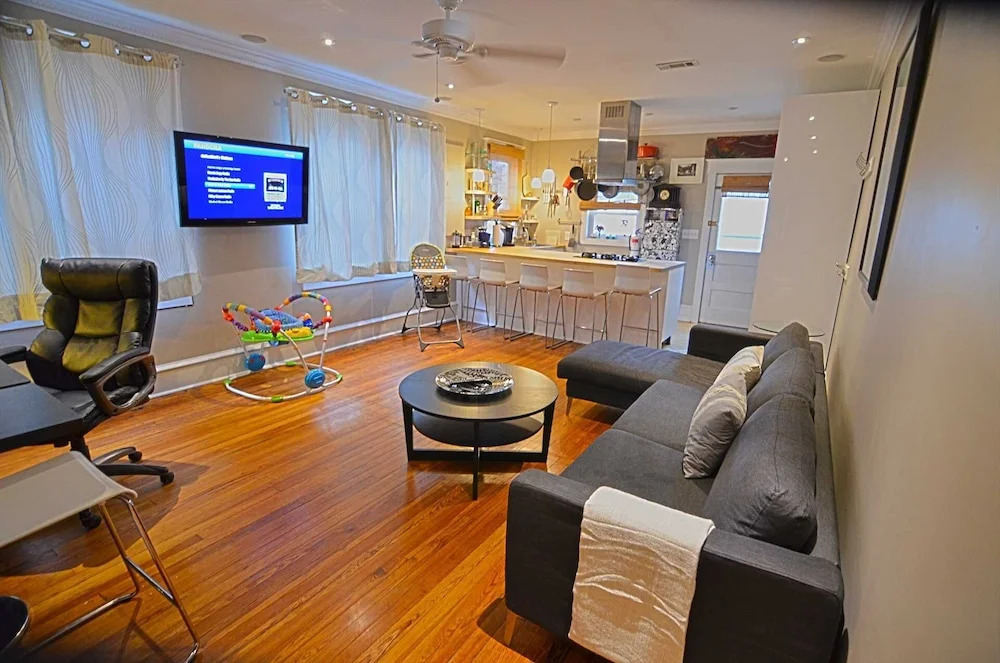 In The Heart Of Ocean City Nj 3br 3 Bedroom Condo