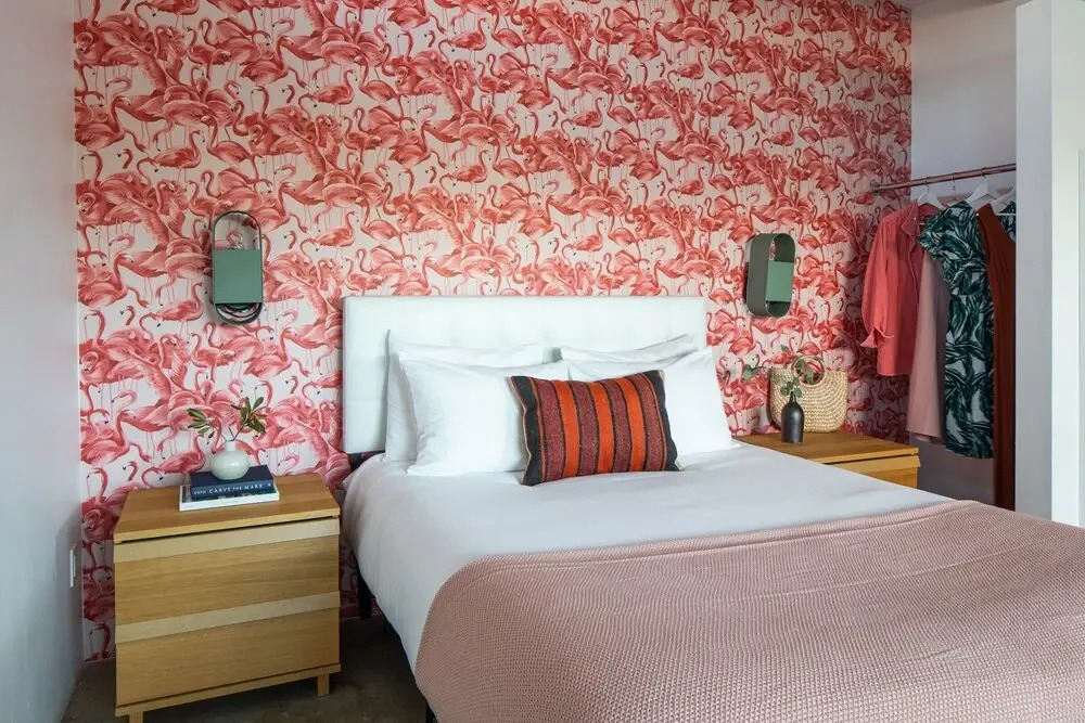 The Wesley Suite 1 by Avantstay Retro & Spacious Studio w/ Kitchenette ADA Accessible