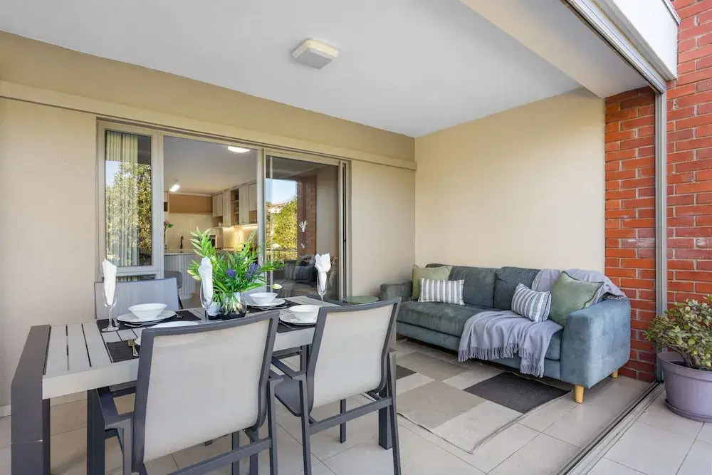 Mayfair Luxury 212