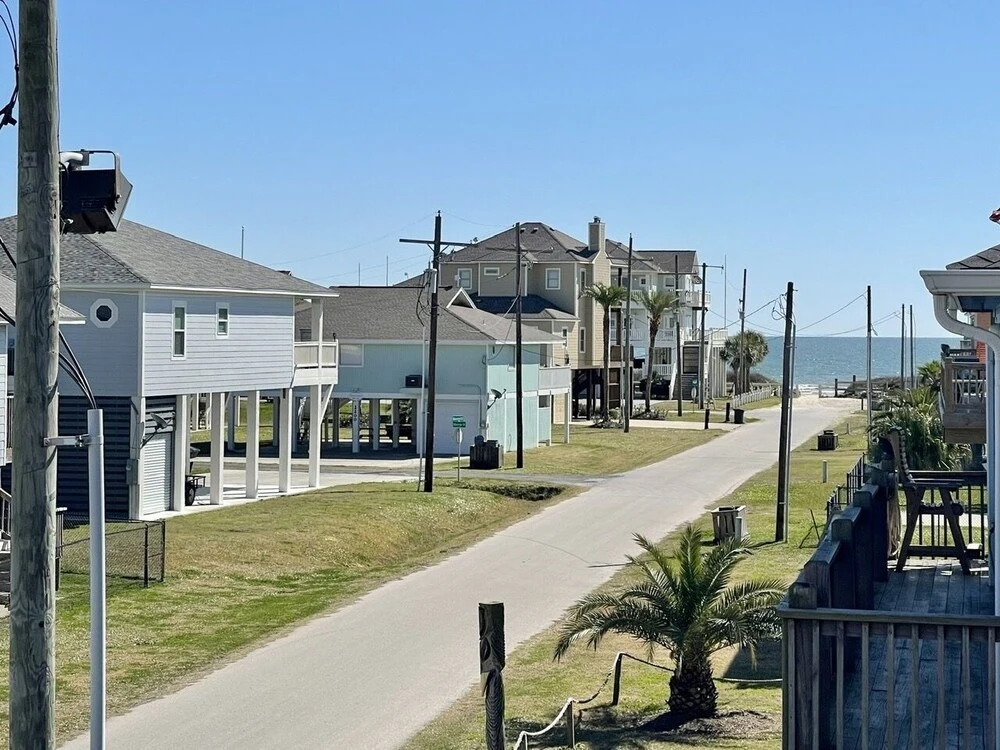 Crazy Cajun 2 Bedroom Home