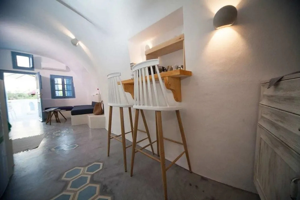 Stoa Cave Villas