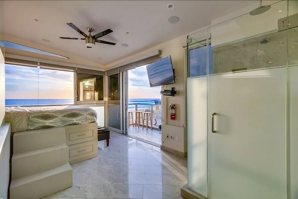 Surf Style 1 1 Bedroom 2 Bathrooms Townhouse
