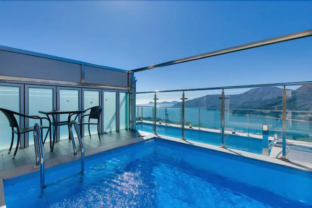 Geoje Mr. Jun Pool Villa