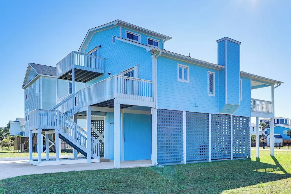 For Families & Pets! Oceanside Oak Island Getaway