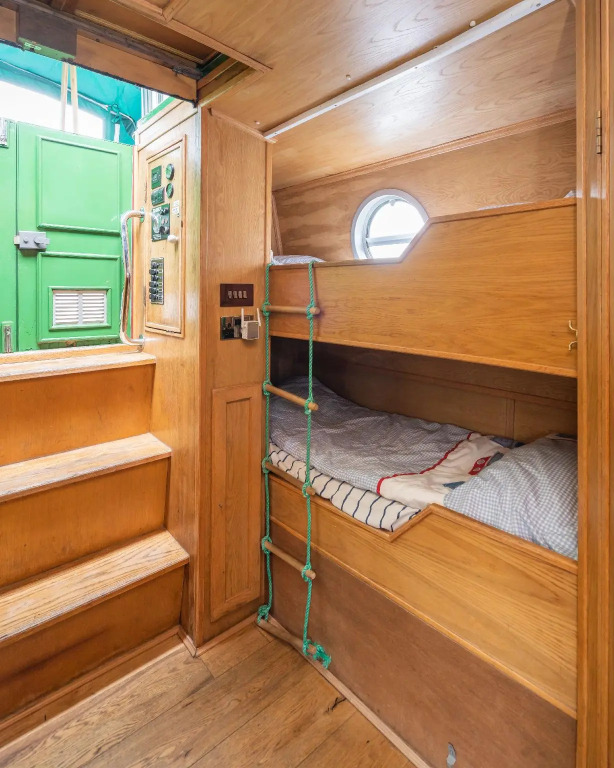 Edinburgh - Houseboats
