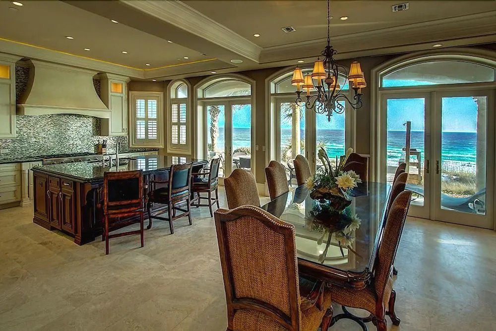 Capitano 7 Bedroom Holiday Home by Five Star Properties