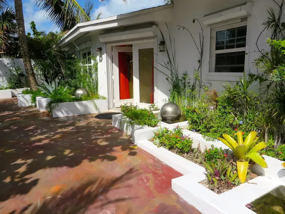 Art Retreat Bahamas