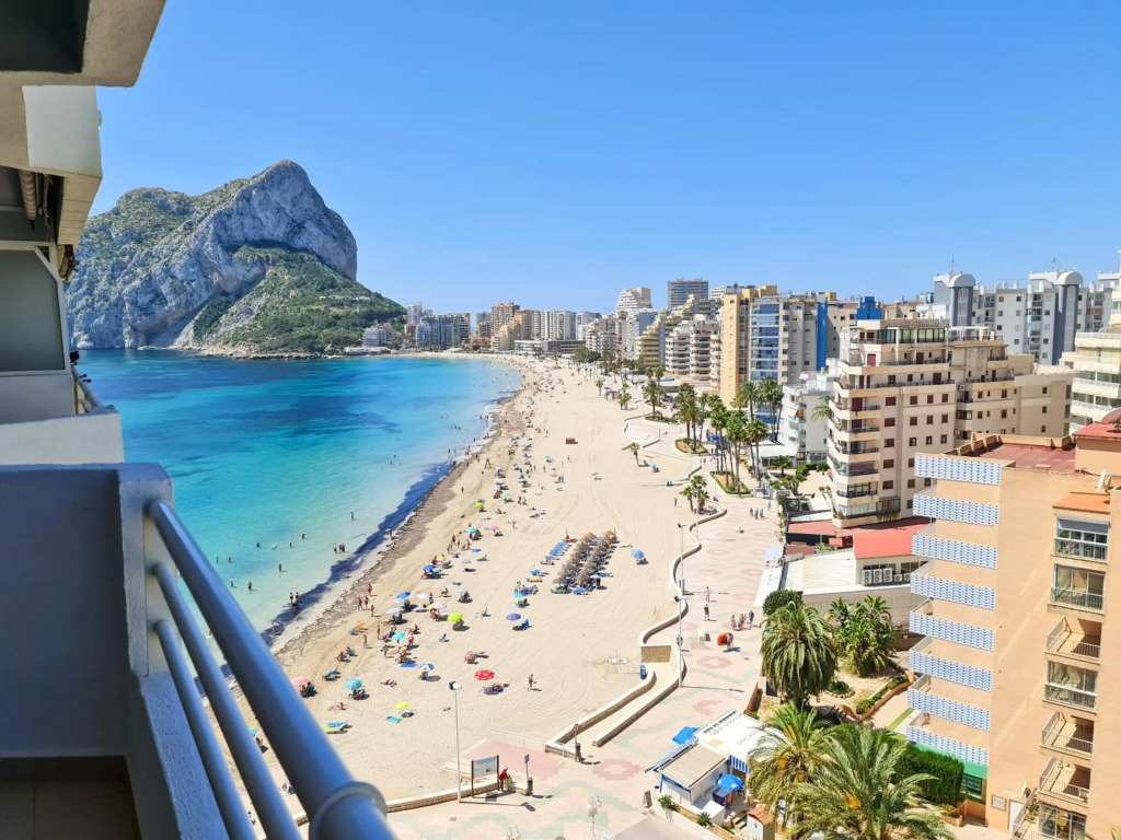 A017- Apartamento en primera línea de la playa Levante La Fosa con garaje