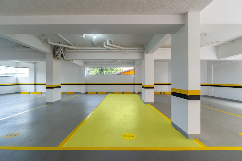 Elegante Apartamento no Centro de Bombinhas, 200m da Praia