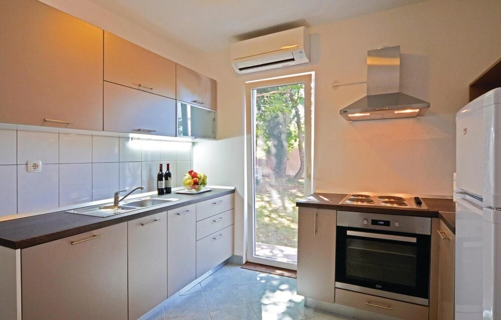 Stunning Home in Rovinj With Wifi and 3 Bedrooms