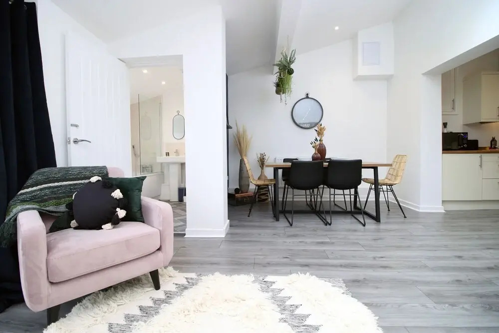 Minister House Apt 1 by Tŷ SA
