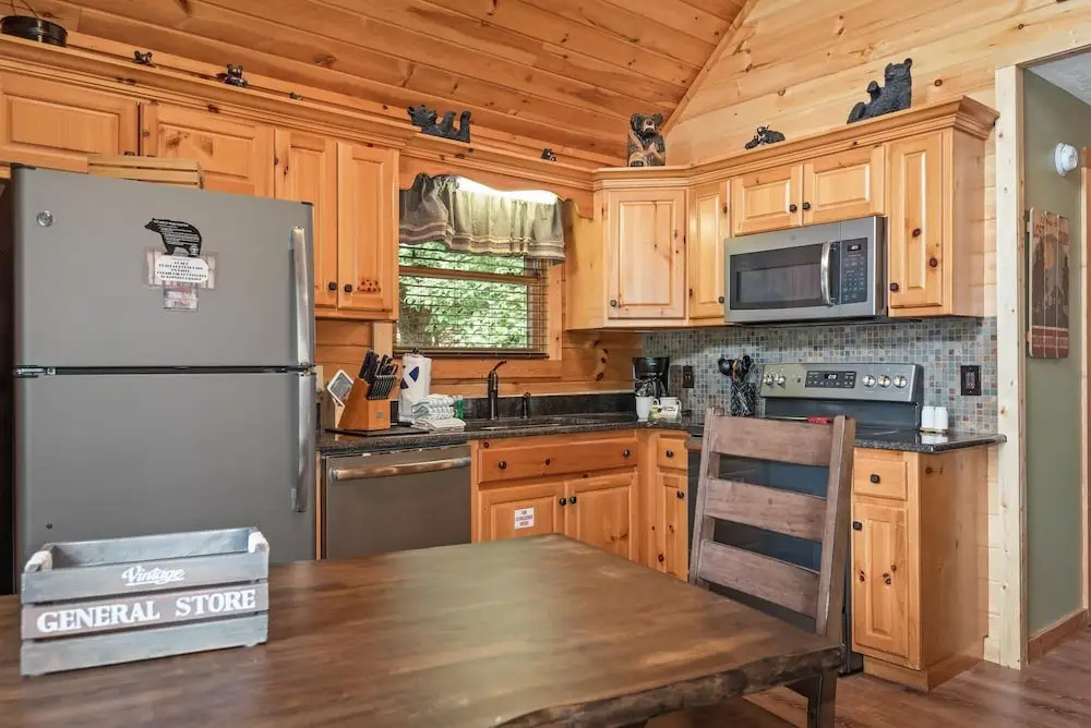 On Smoky Pond - 3 Br Cabin