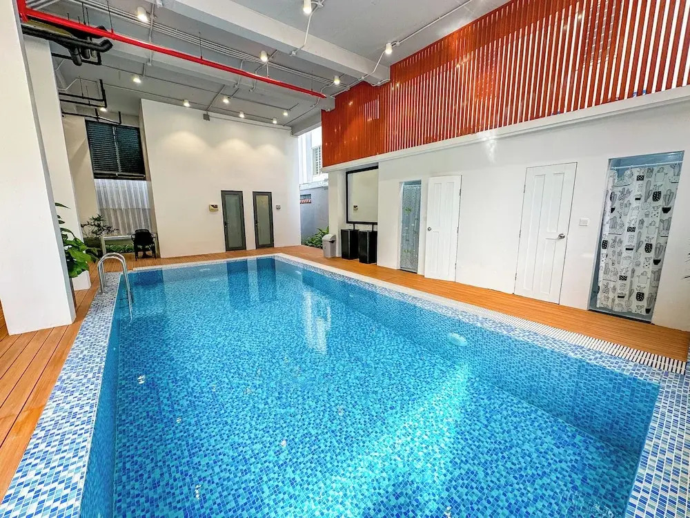 C-Hotel