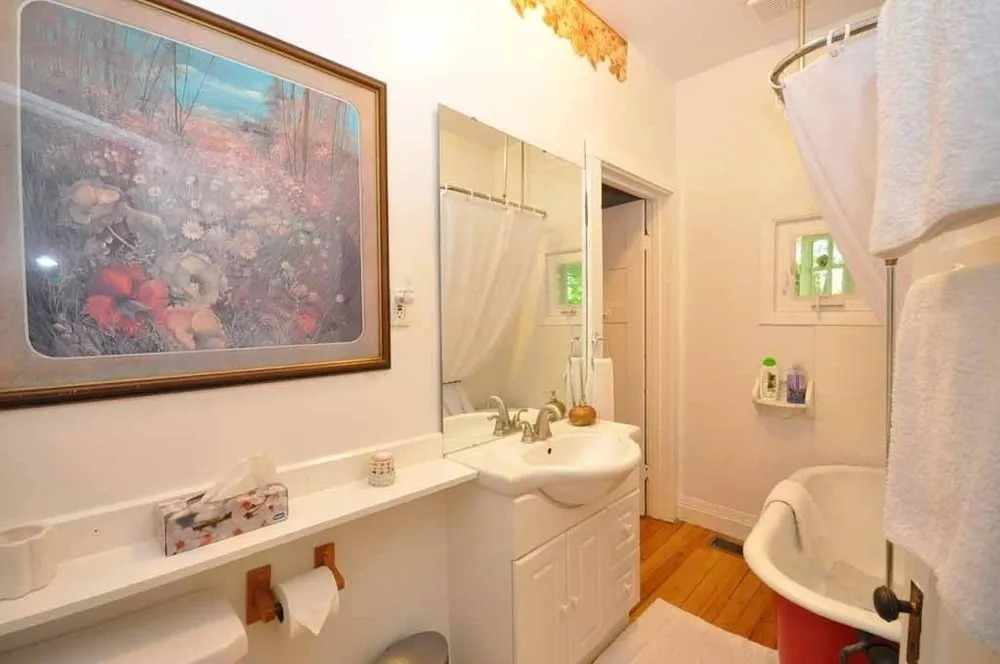 Whispering Pines B&B