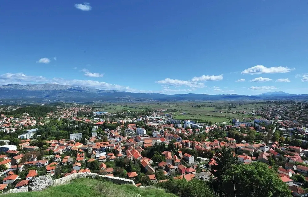 Beautiful Home in Sinj With 5 Bedrooms, Wifi and Outdoor Swimming Pool
