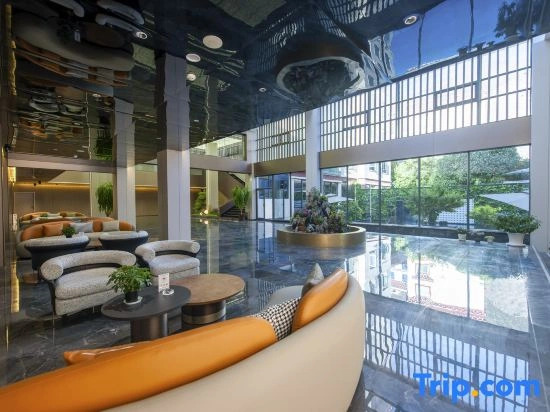Welcome Building Hotel