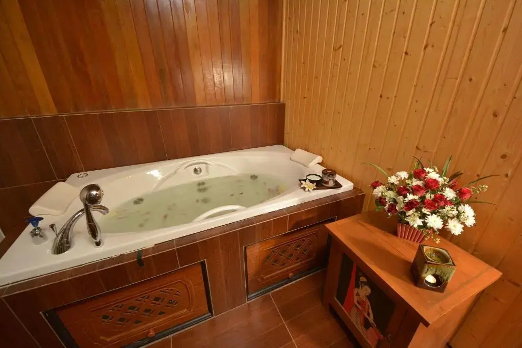 Haad Yao Bayview Resort & Spa - SHA plus Certified