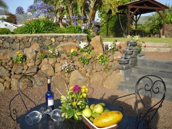 Finca El Picacho Apartments in the countryside 2 Km from the beach