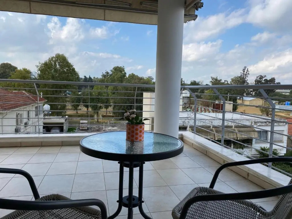 Warm Residence in the heart of the City Center - Balcony & view