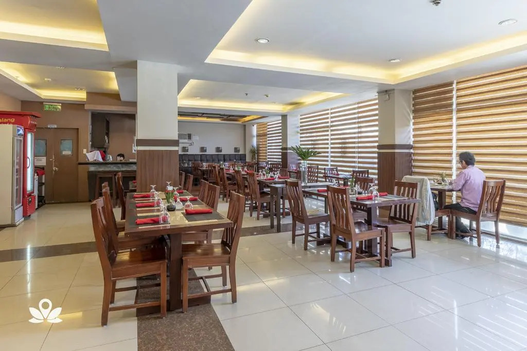 ZEN Rooms Roxas Avenue