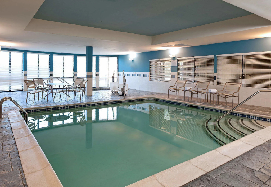 Courtyard By Marriott Farmington