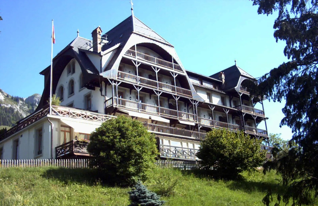 Luxury Apartment, Panoramic Mountain Views, 5 Star Spa Facilities - 3 Bedroom