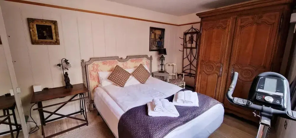 118 A Perfect Blend of Charm and Luxury