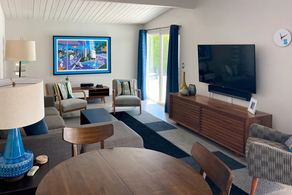 Sleek Alexander W/ Heated Pool, Near Downtown 3 Bedroom Home