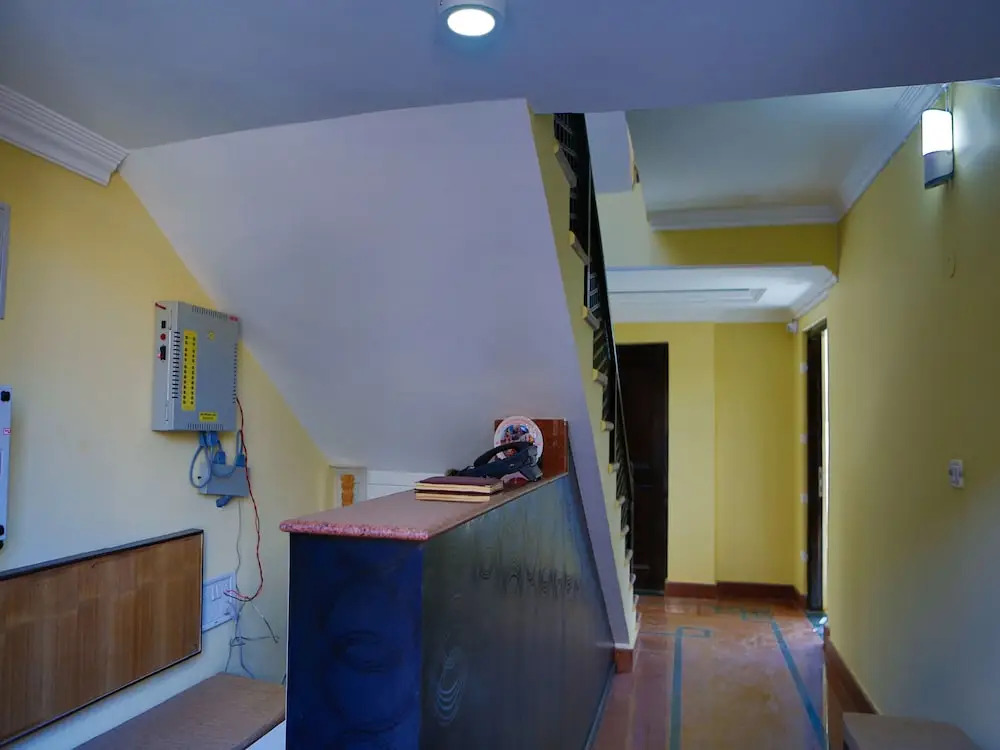 OYO 11490 Hotel Royal Hill