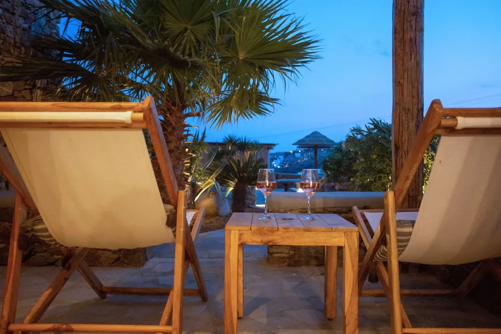 Nur Mykonian Suites