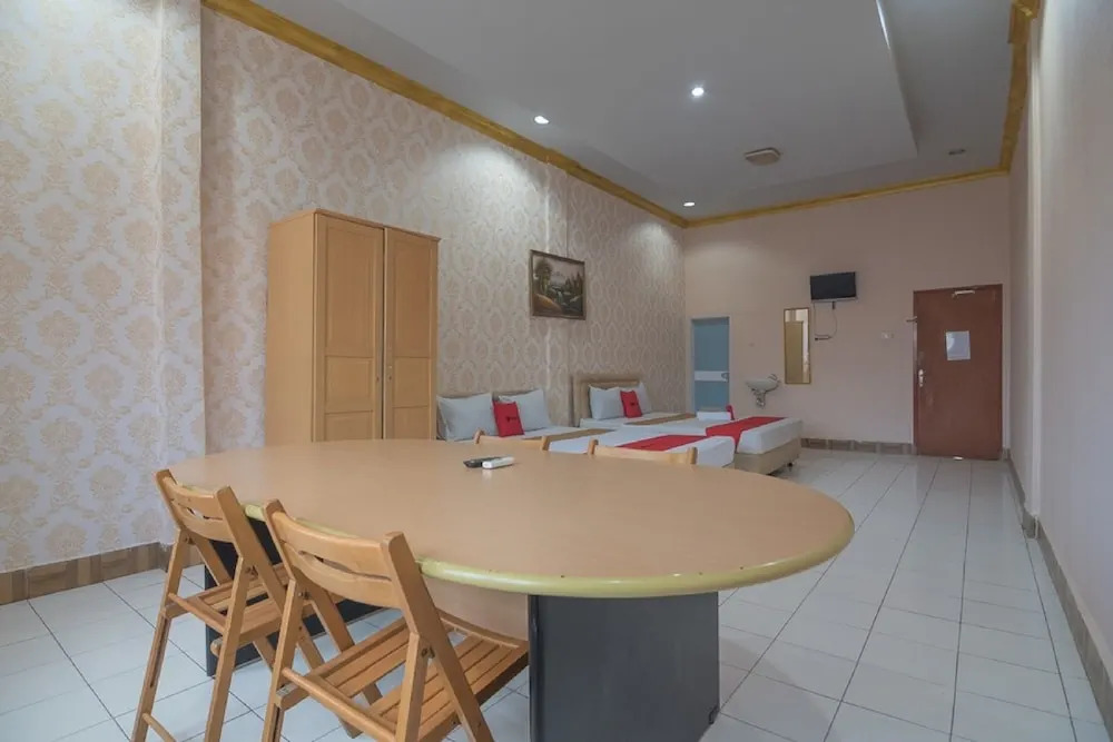 RedDoorz near Hermina Hospital Palembang