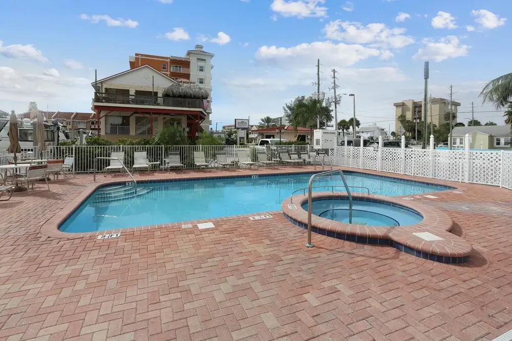Madeira Bay Resort I 1604 Brand new With Amazing Gulf View!