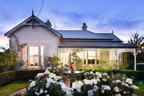 Lake Daylesford Country House
