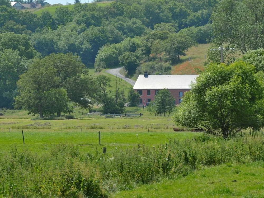 Rural, Comfortable Holiday Home in Noiseux With Ourthe River Flowing Closeby