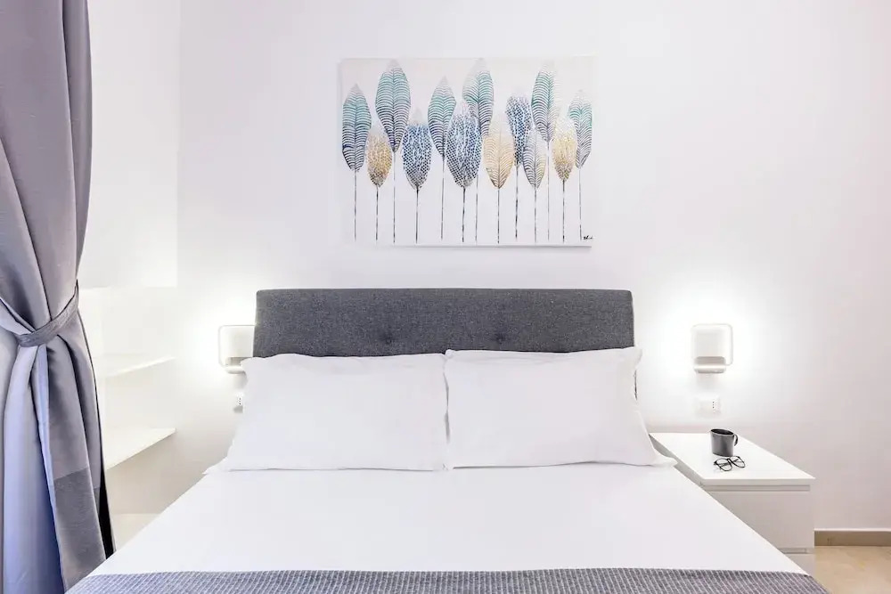 Chiaia Boutique Flat on Pedestrian Area by Napoliapartments