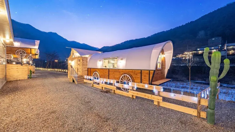 Gapyeong Iseom Poolvilla Pension