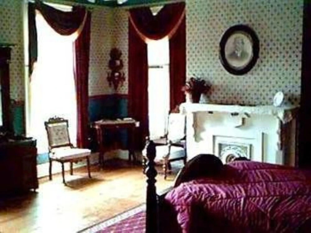 Russell-Cooper House