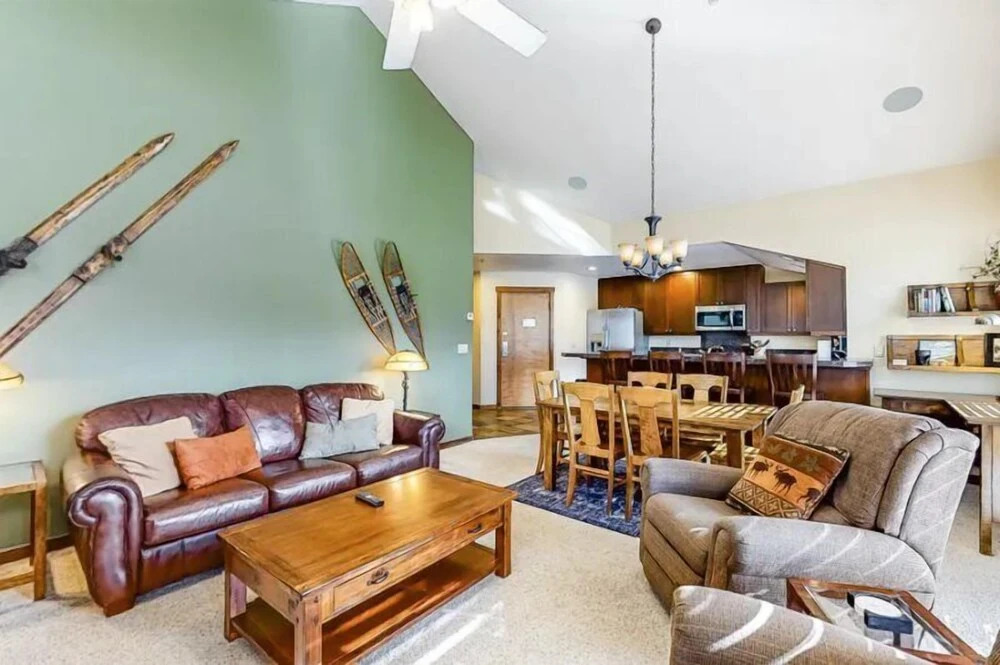 3 Bedroom Townhome in Downtown Breckenridge, off Main Street With Pool, and Hot Tubs