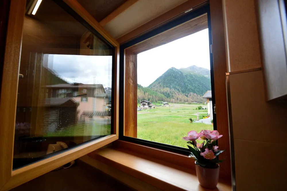 Chalet Sunshine