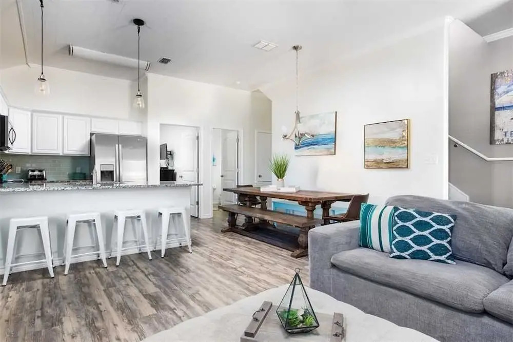 1813 S 11th Townhome #601 5 Bedrooms 4.5 Bathrooms Townhouse