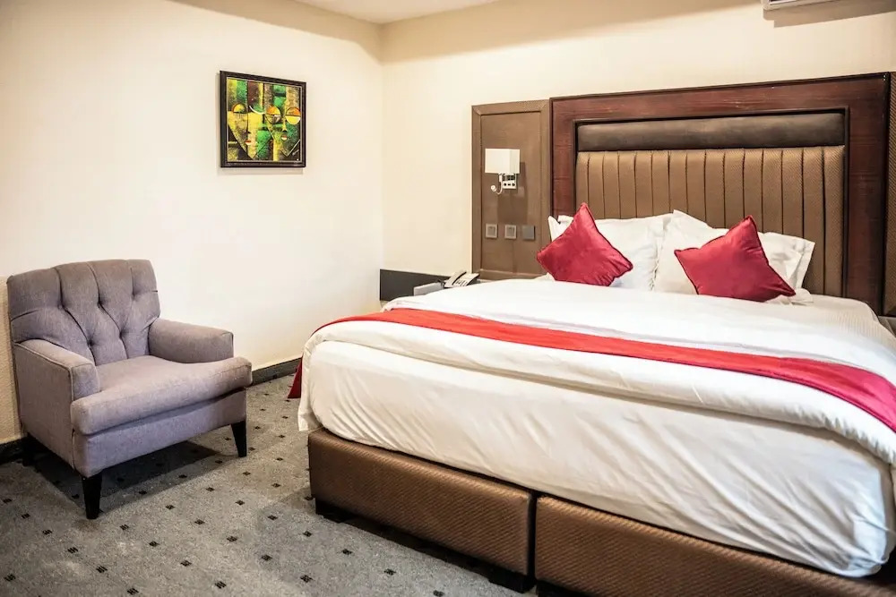 Vynedresa Hotel