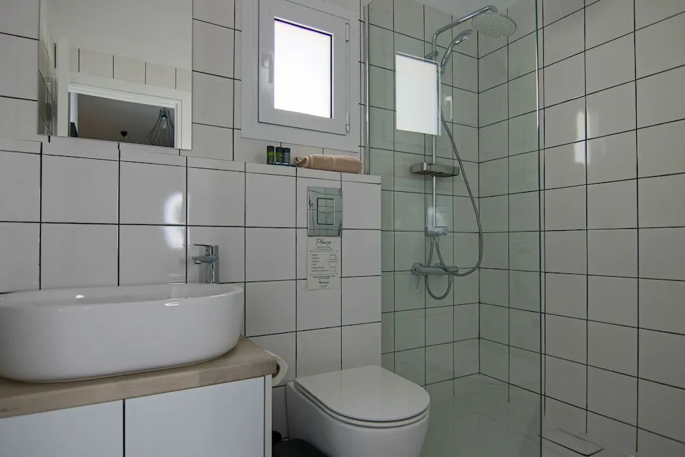 Limnaria 123: Seaside Romantic Flat