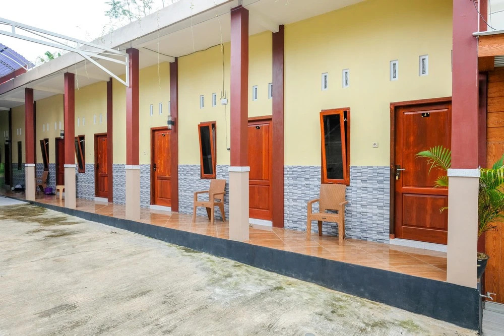 RedDoorz near Wisata Kalianget Wonosobo