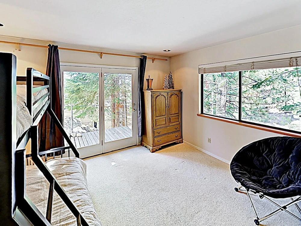 New Listing! Heavenly W/ Private Hot Tub 3 Bedroom Home