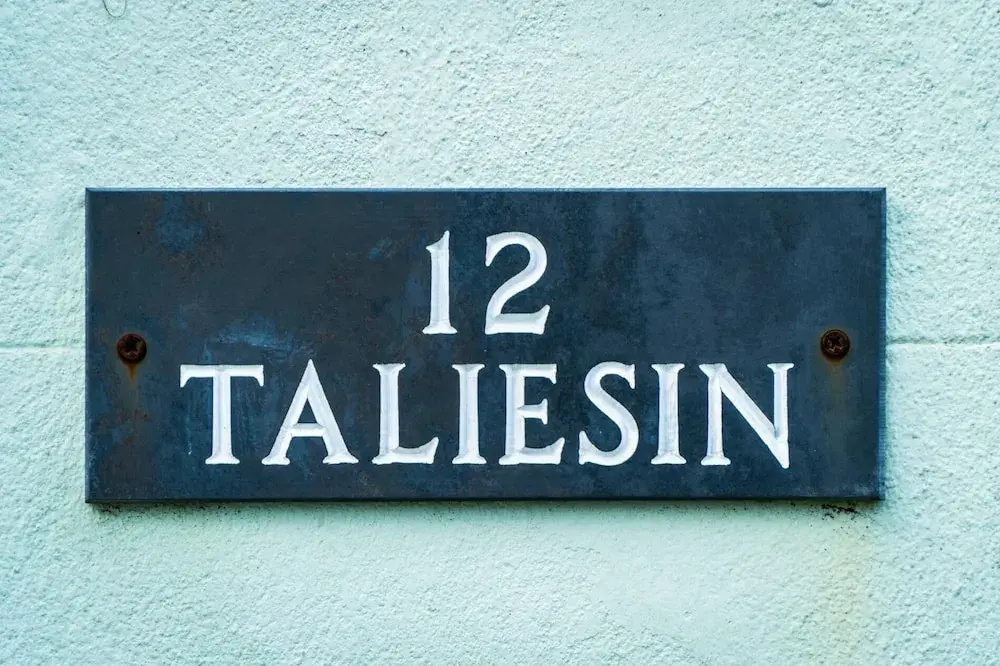 Taliesin - 5 Bedroom Holiday Home - Tenby