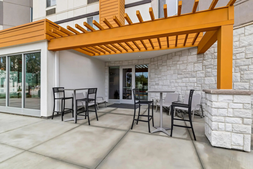 Everhome Suites Temecula Wine Country