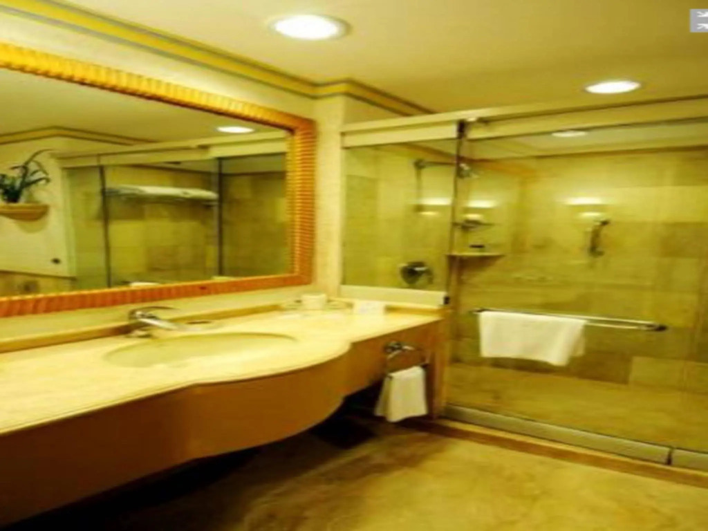 Golden Palms Hotel - Spa