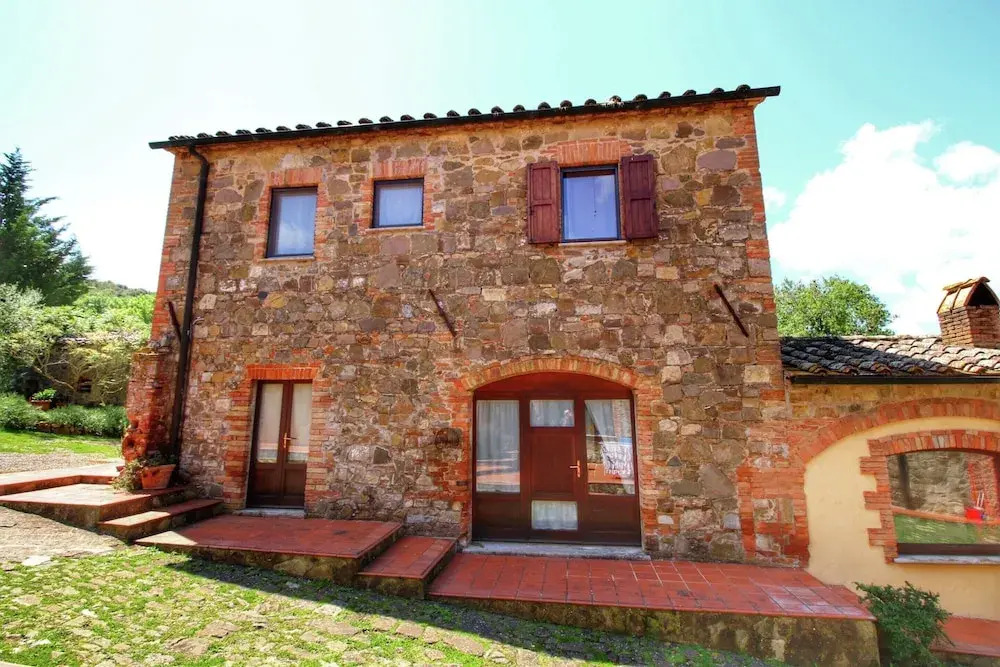 Scenic Tuscan Farmhouse