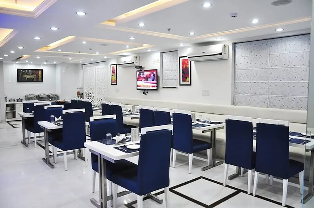 OYO 5121 Hotel Ocean